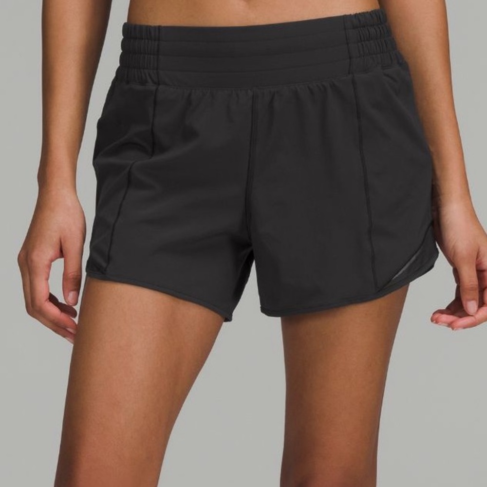 Lululemon Hotty Hot Short 4”